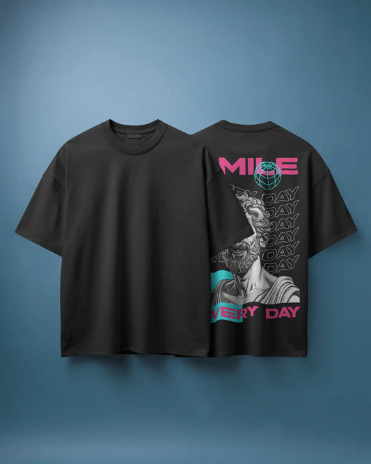 Smile | Pop culture collection Oversized tees
